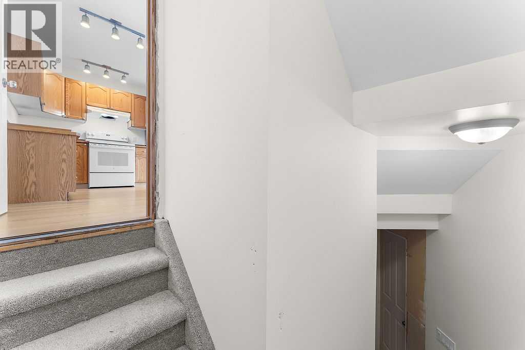 108 Everstone Rise SW - 26