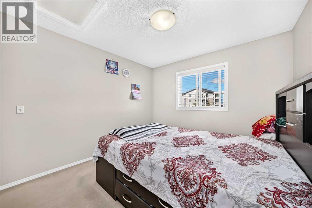 18 Taralake Gardens NE - 18