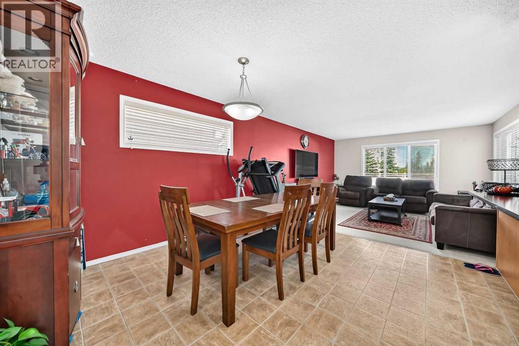 18 Taralake Gardens NE - 11