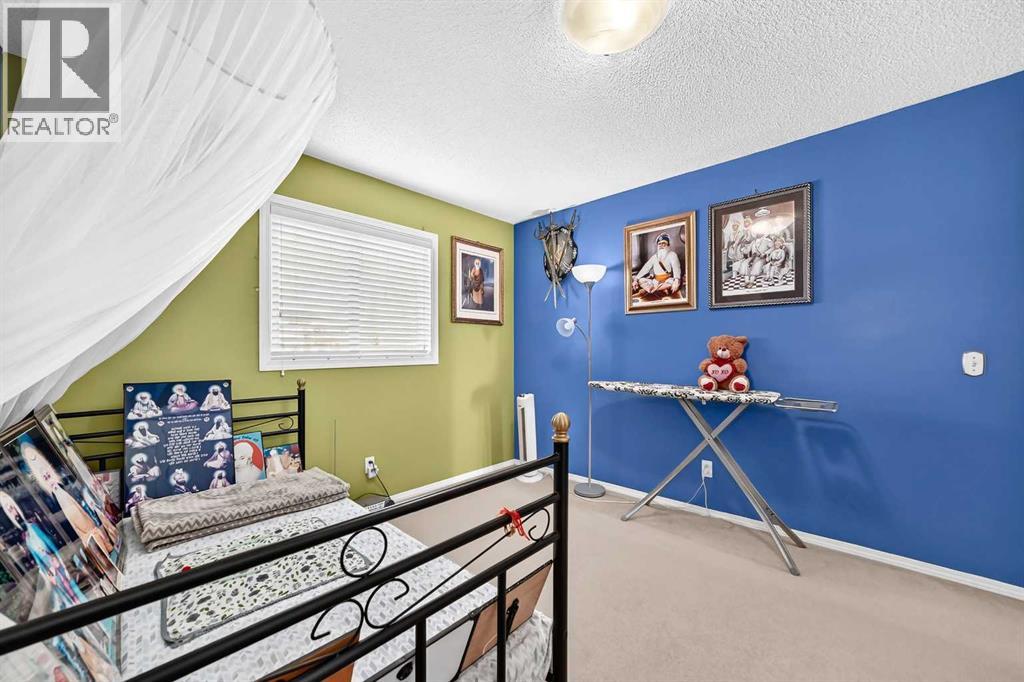 18 Taralake Gardens NE - 20