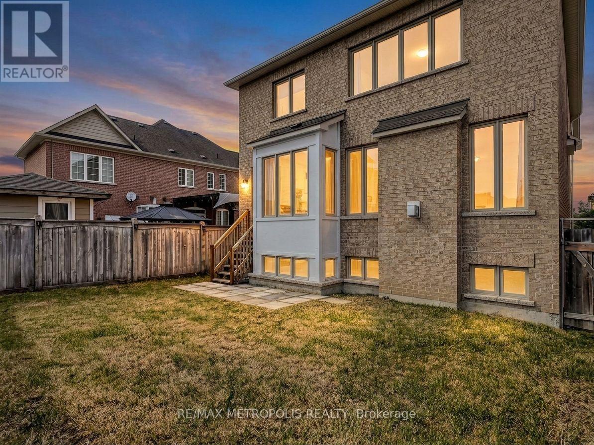 138 YAKEFARM BOULEVARD - 22