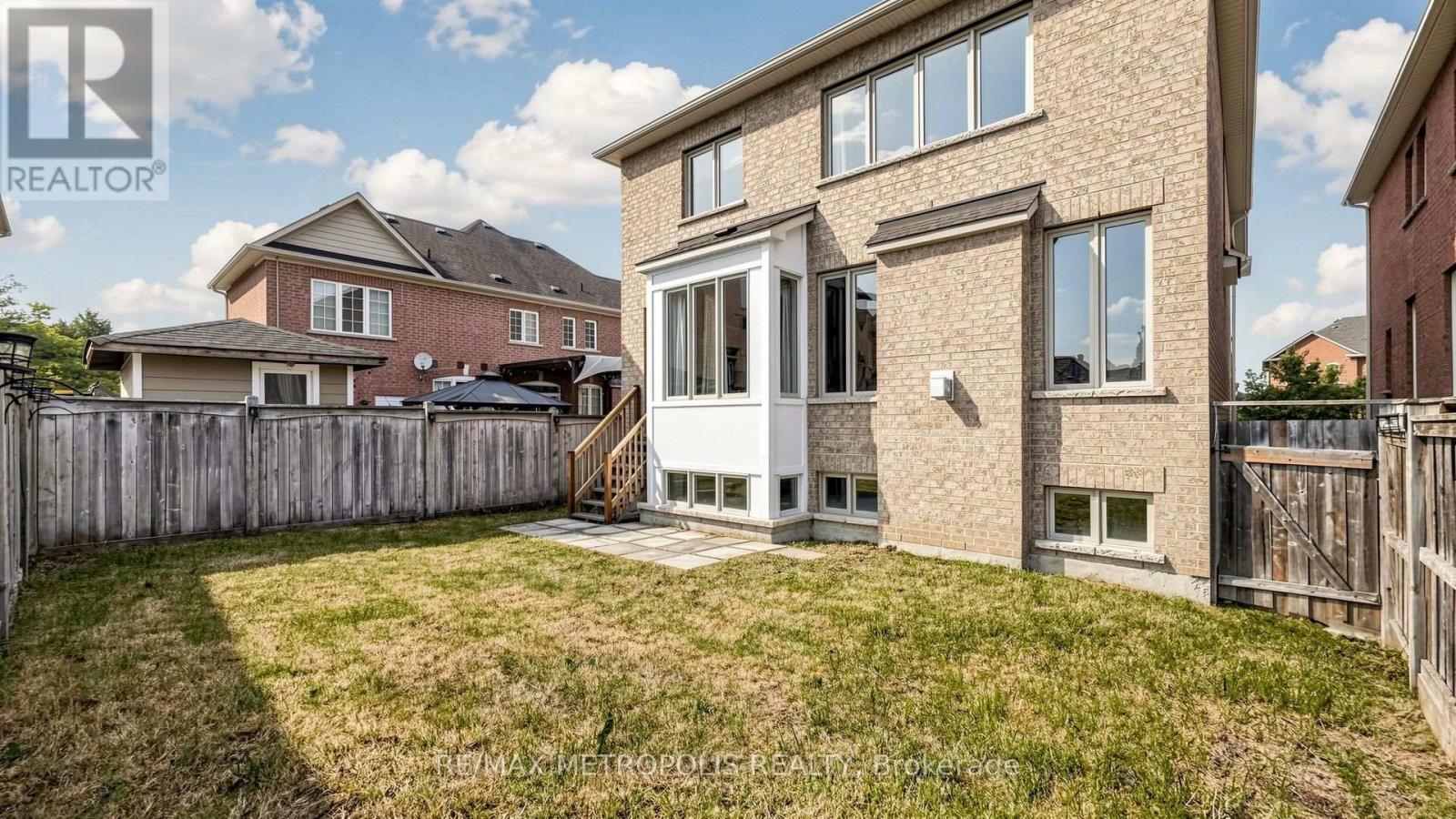 138 YAKEFARM BOULEVARD - 23