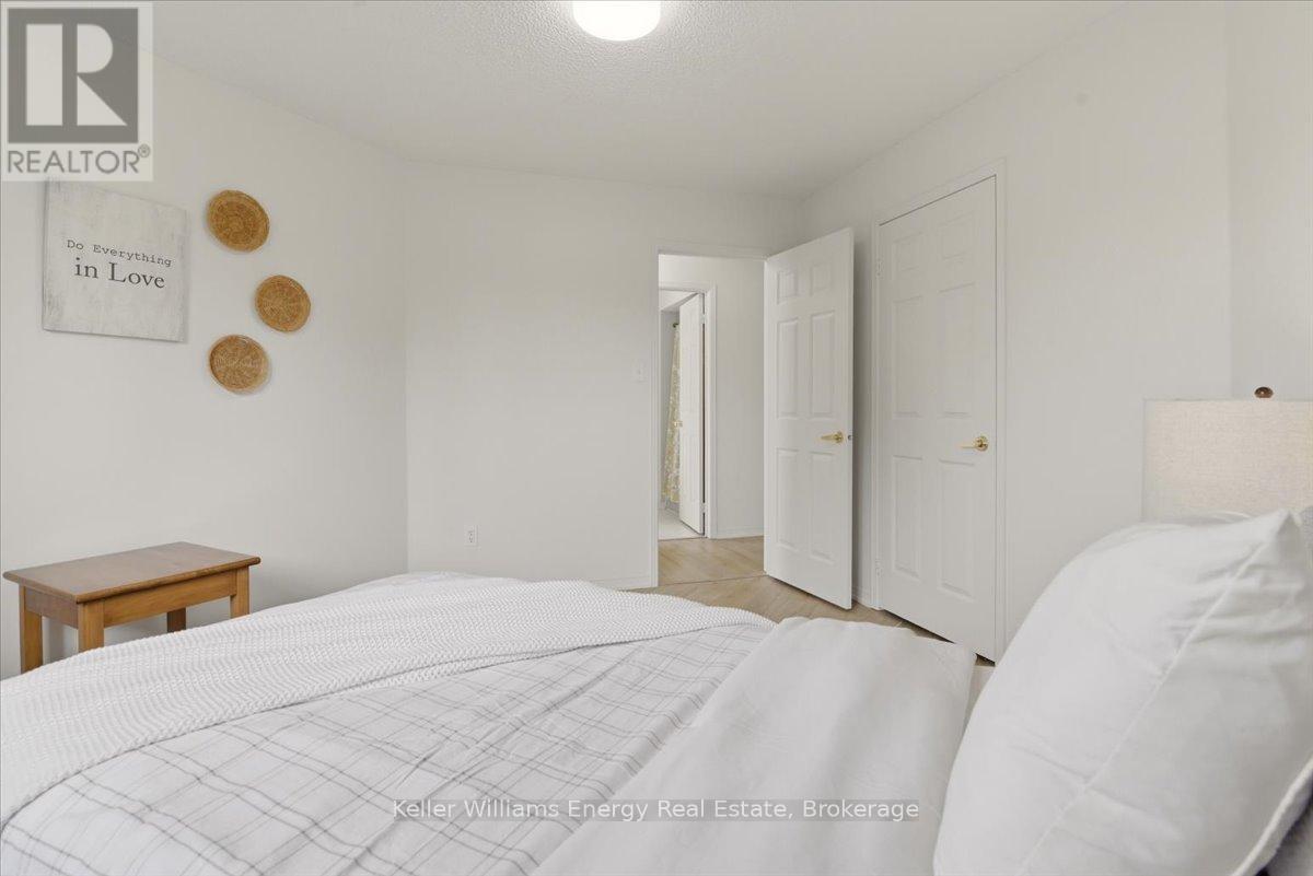 70 WILLOWBROOK DRIVE - 34