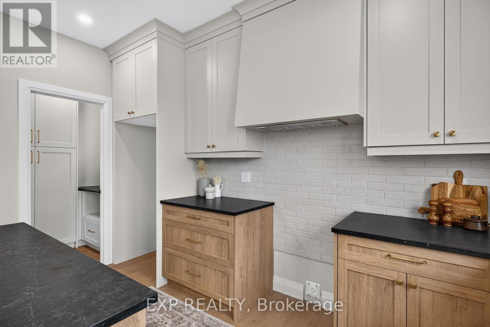 6 SULLIVAN STREET - 22