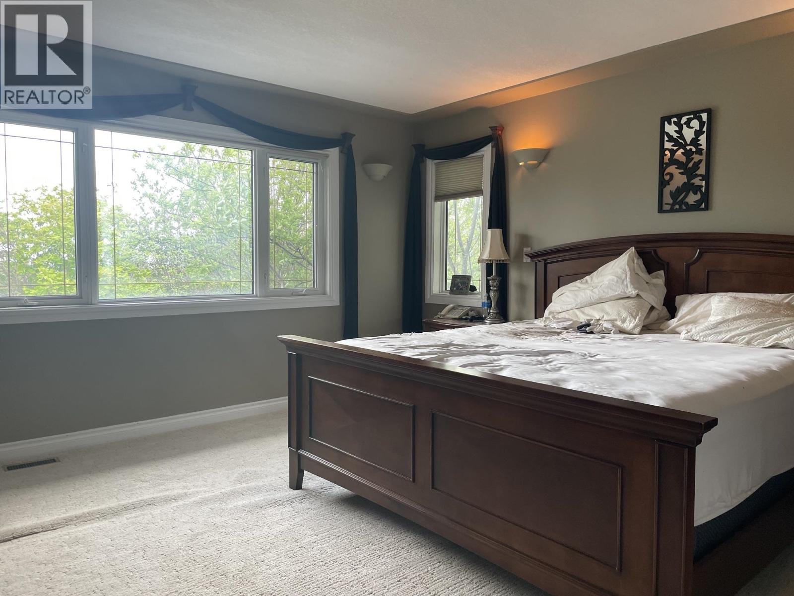 5524 MINNAKER CRESCENT - 27