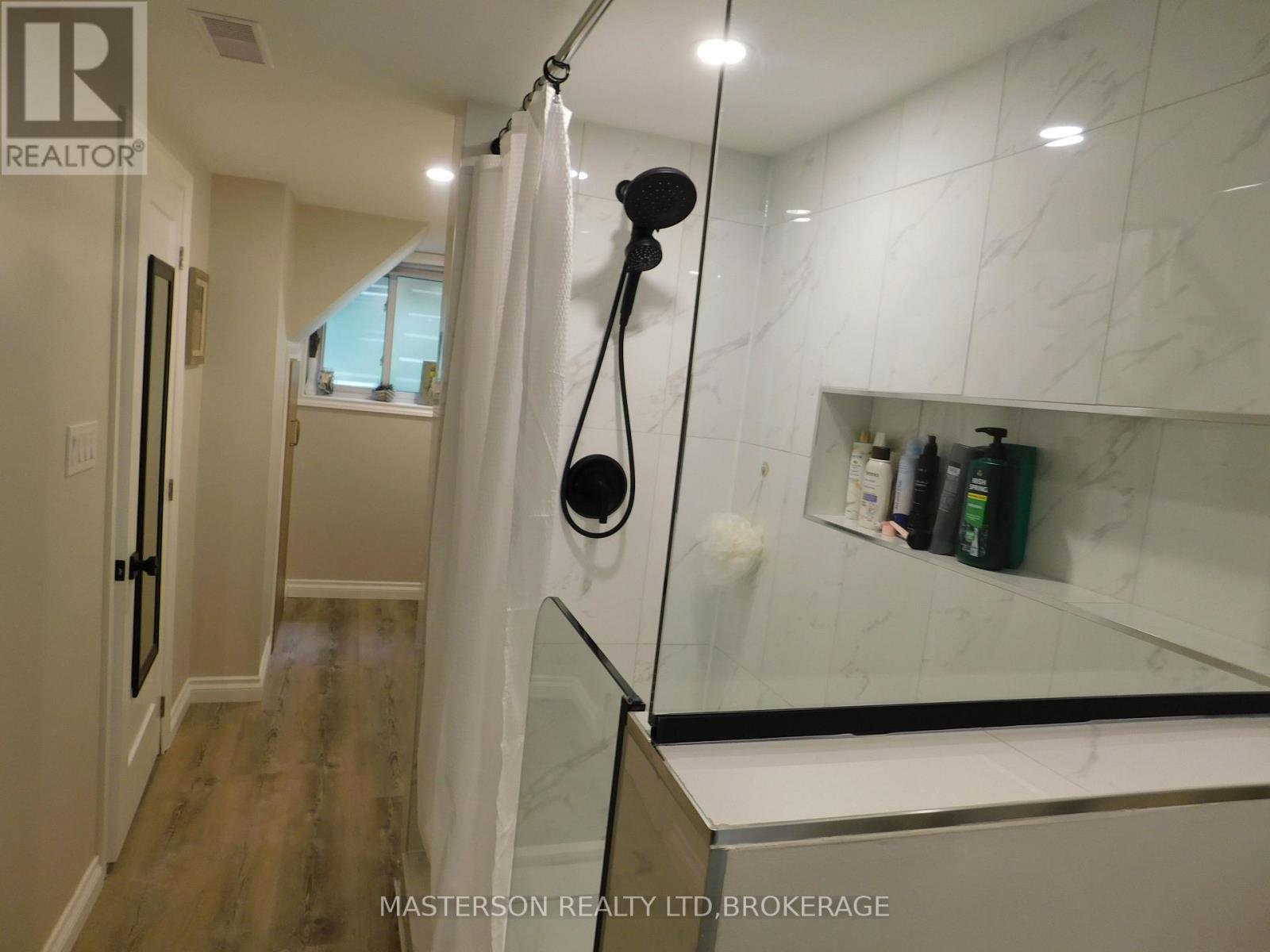 1208 BENNER AVENUE - 19
