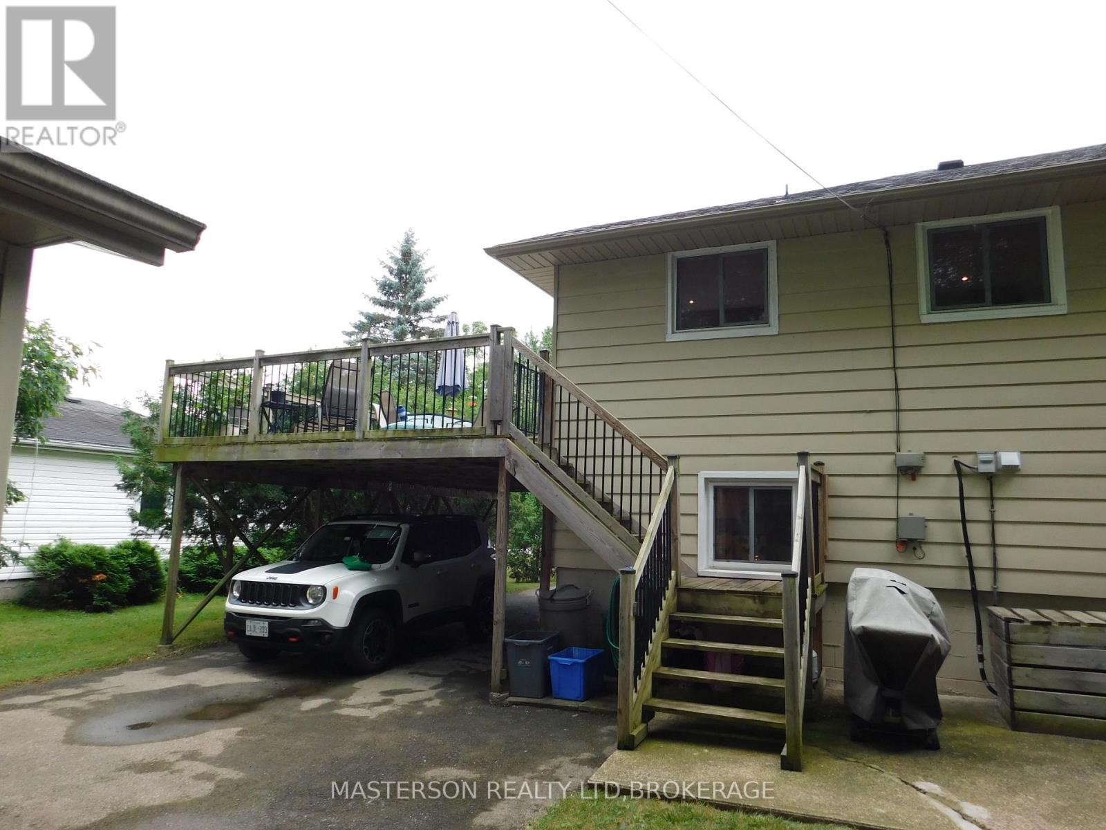 1208 BENNER AVENUE - 26