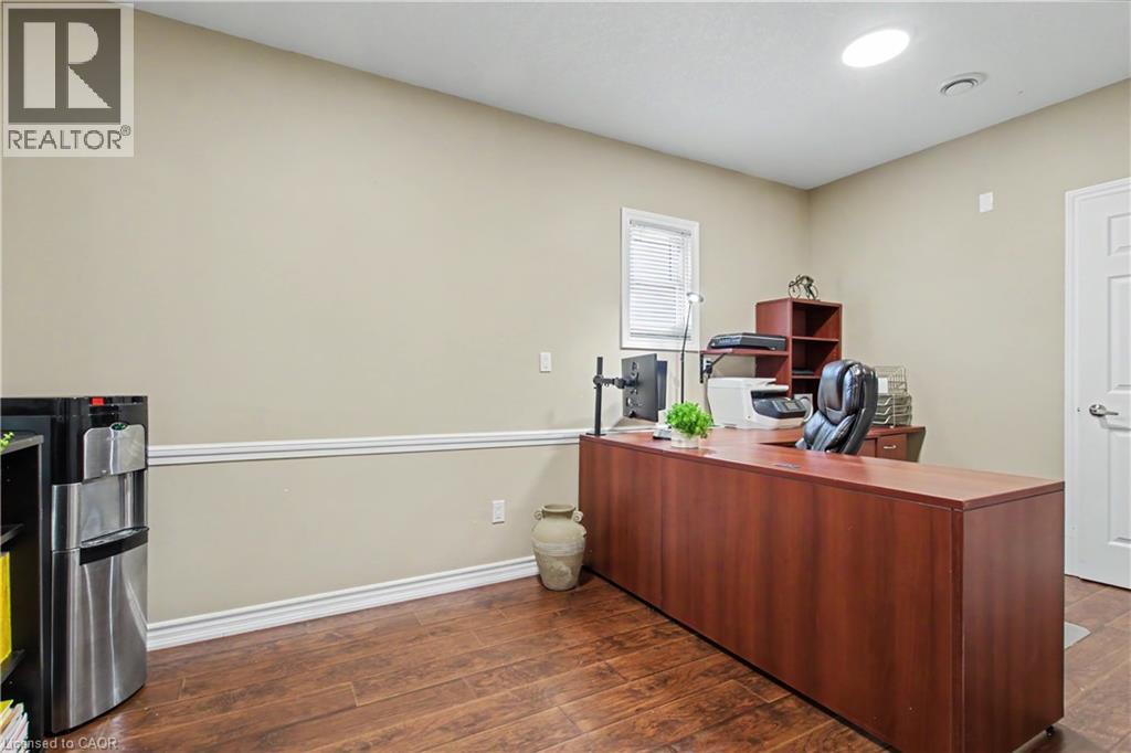 17 ATHLONE Road - Image 37