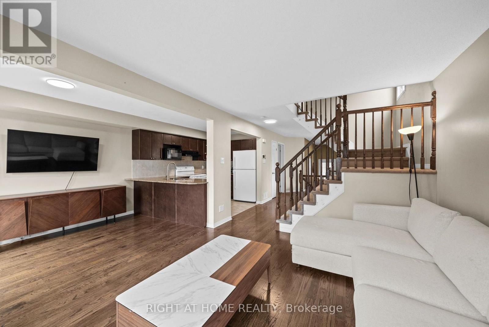 Condos for Rent in Ottawa – 100 LOKOYA STREET, Ottawa – By Peter Sagos - Image 18