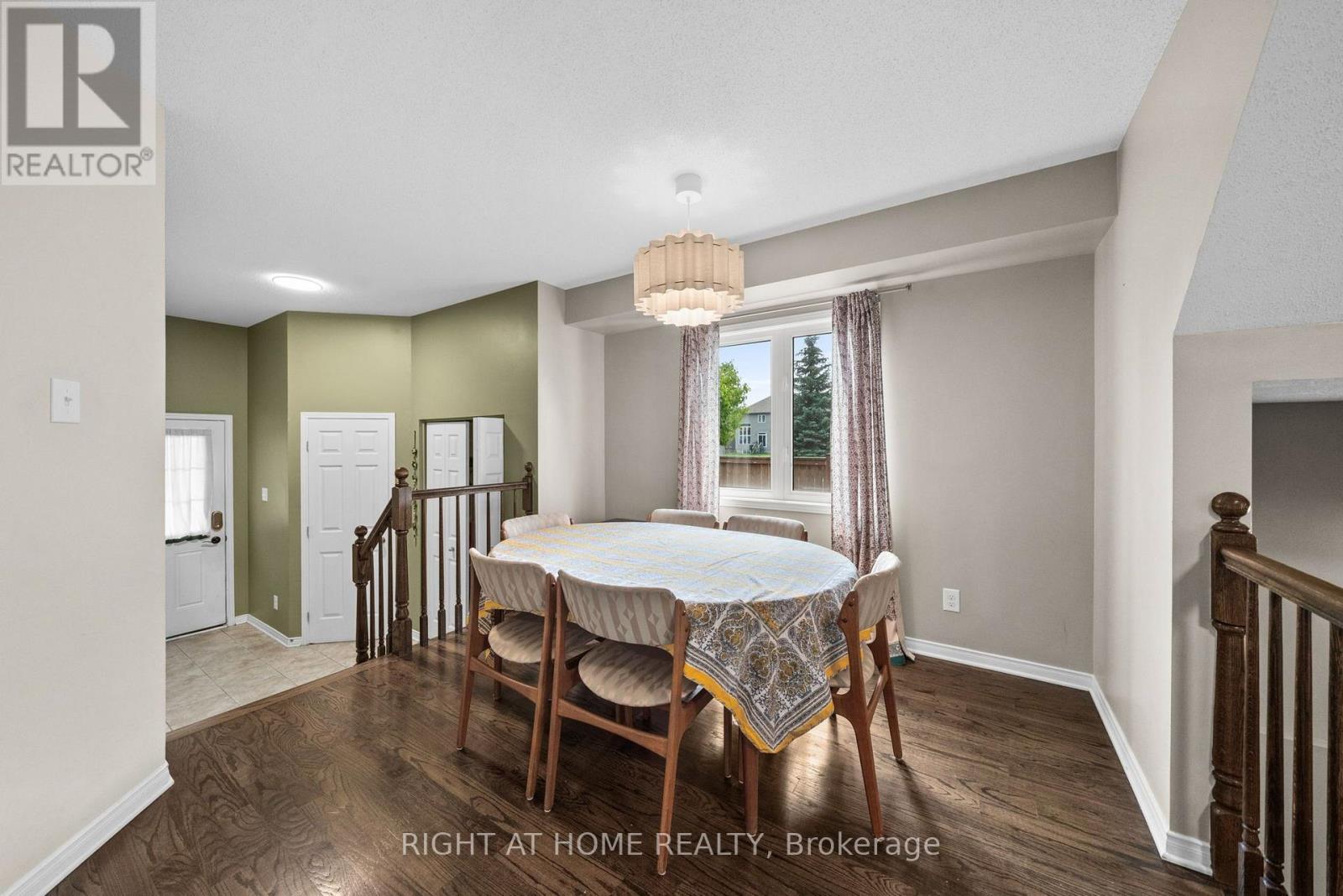 Condos for Rent in Ottawa – 100 LOKOYA STREET, Ottawa – By Peter Sagos - Image 9