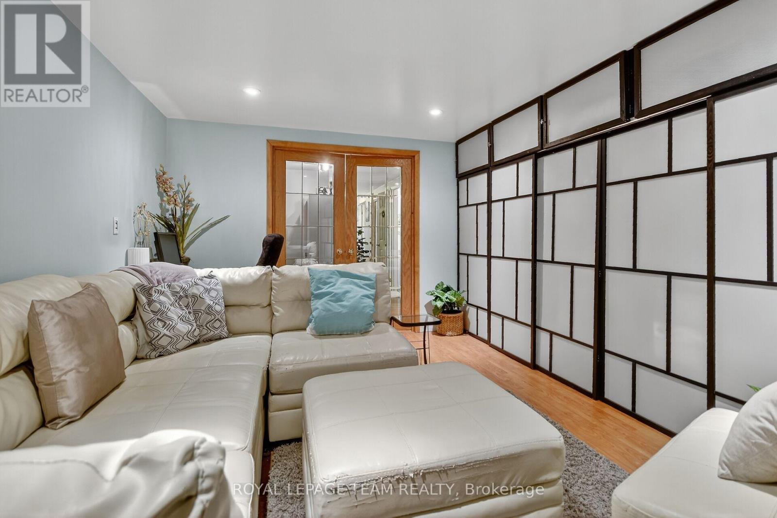 64 OWLSHEAD ROAD - 33