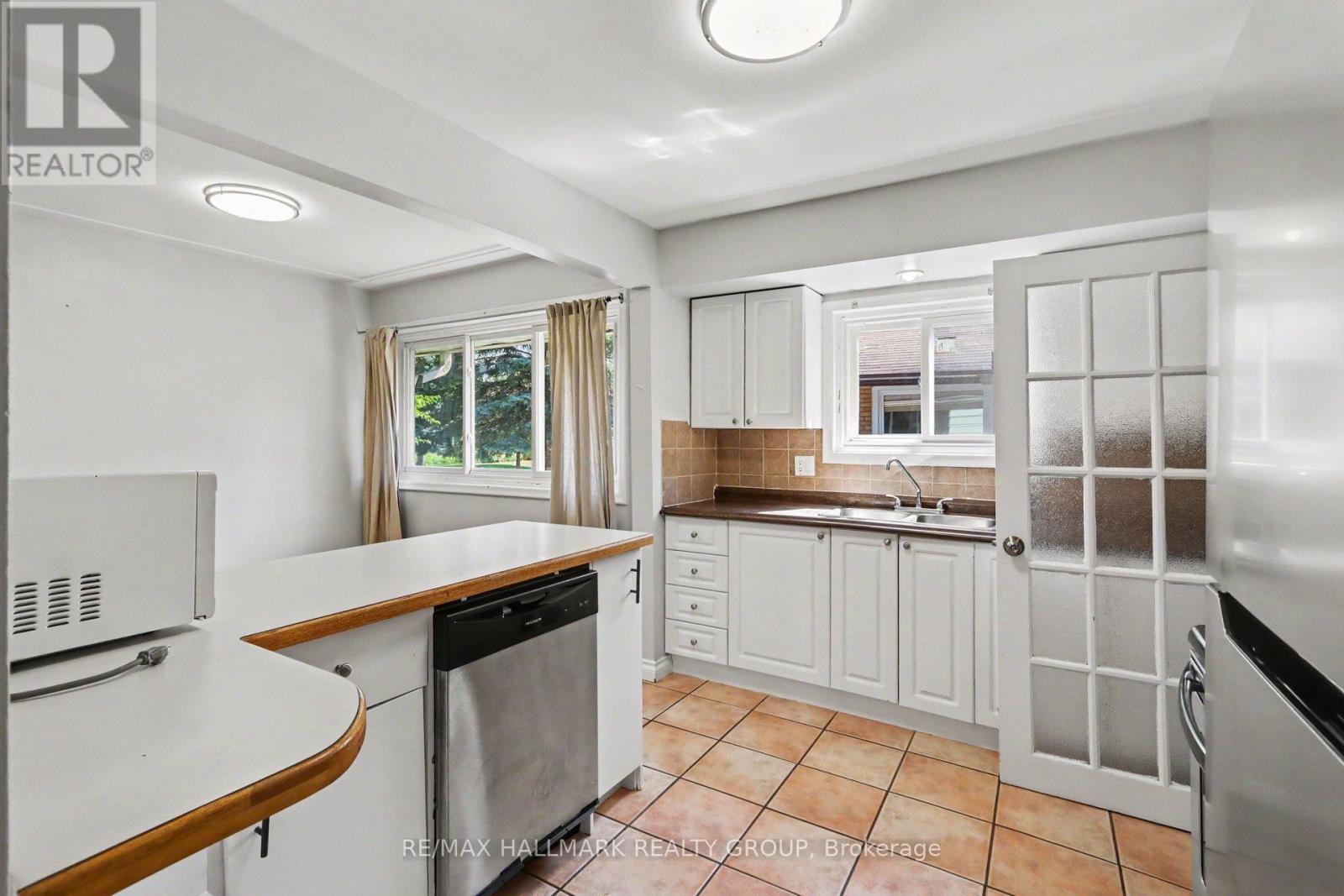 2067 BANGOR STREET - 10