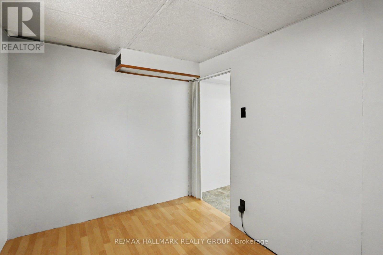 2067 BANGOR STREET - 23