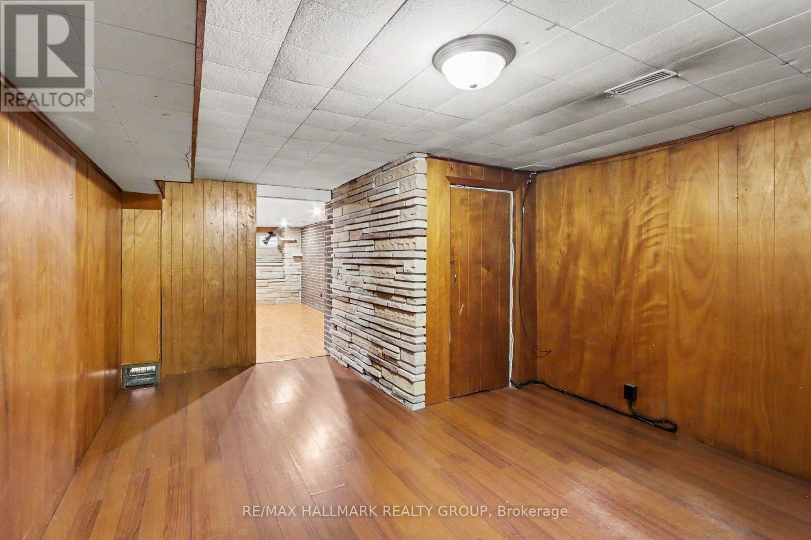 2067 BANGOR STREET - 26