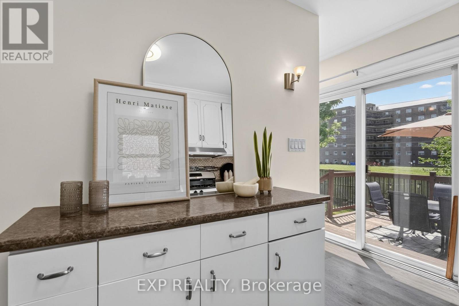 6268 CORWIN CRESCENT - 11
