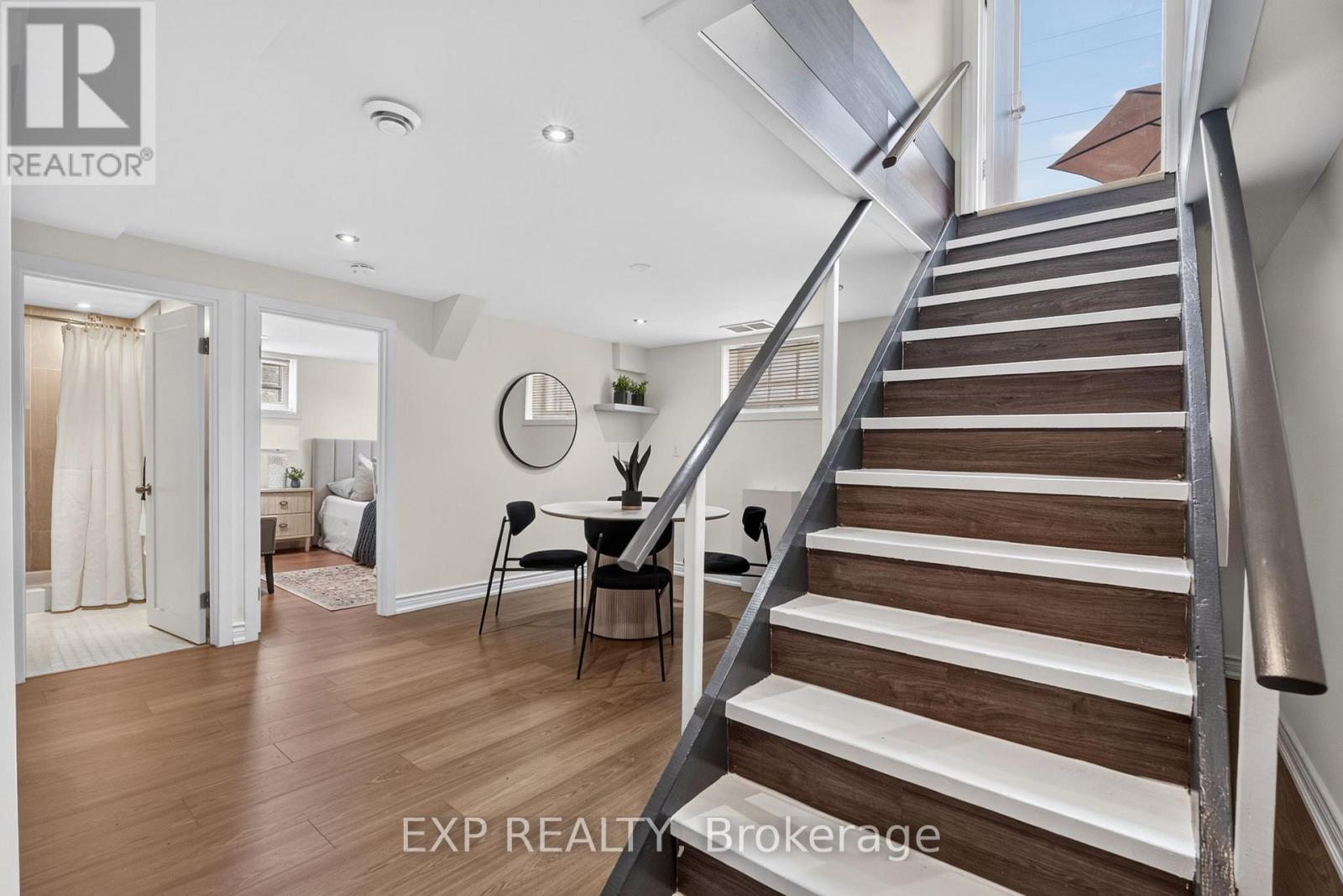 6268 CORWIN CRESCENT - 22