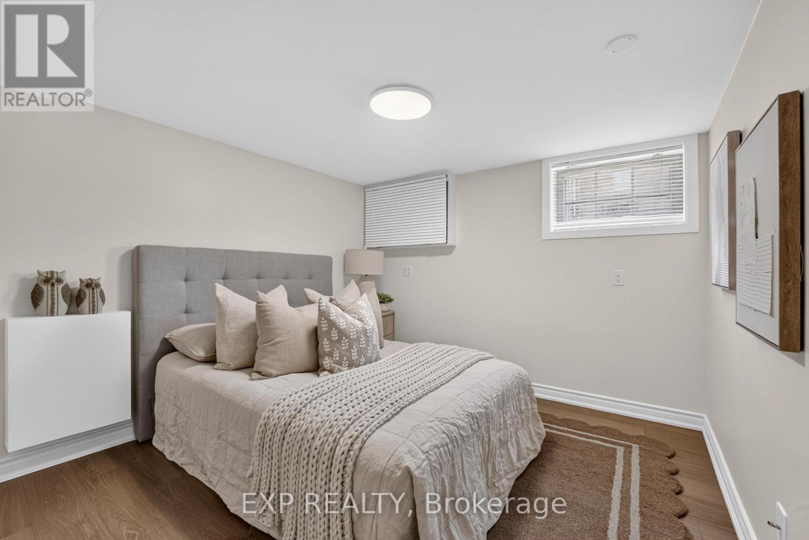 6268 CORWIN CRESCENT - 25