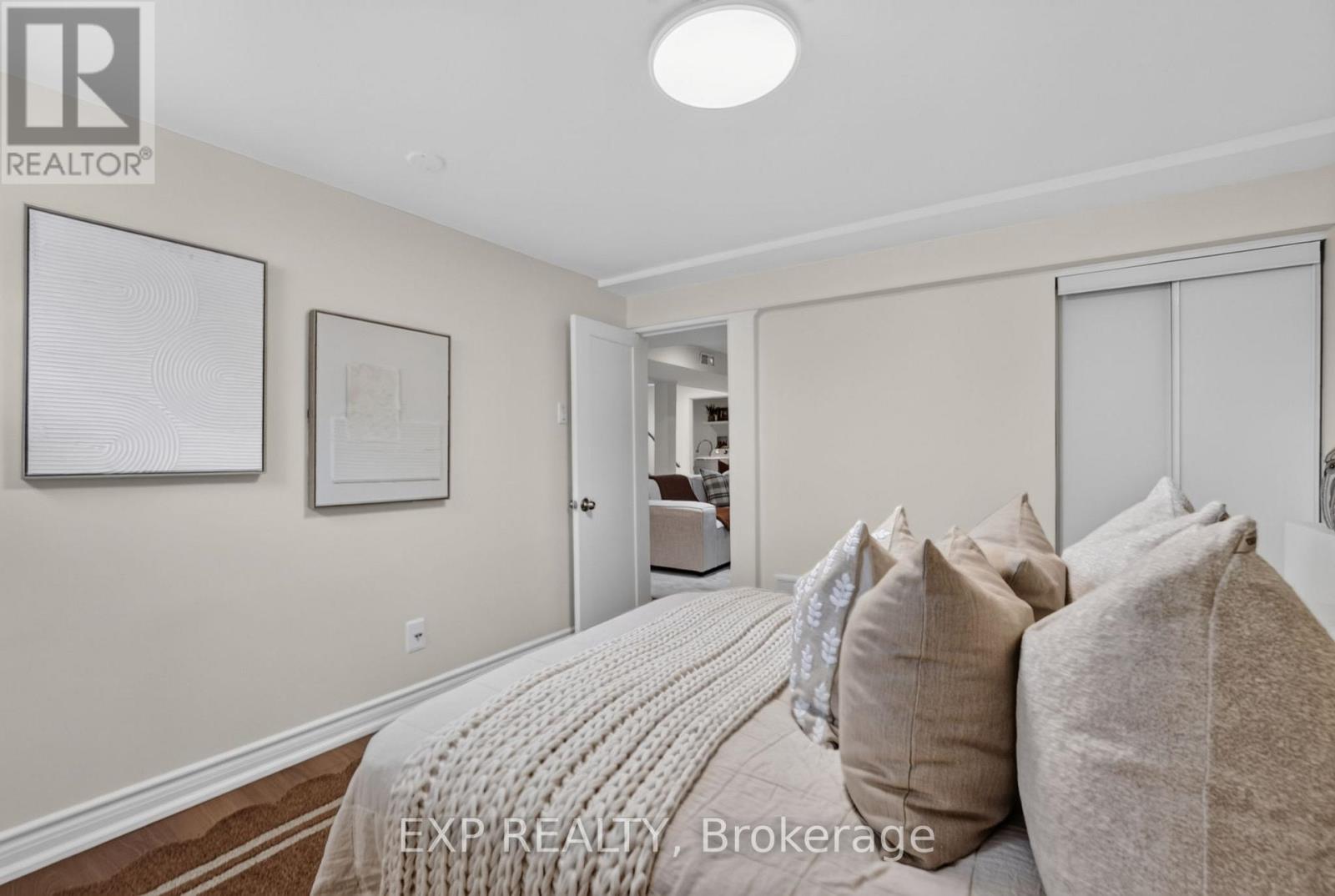 6268 CORWIN CRESCENT - 26