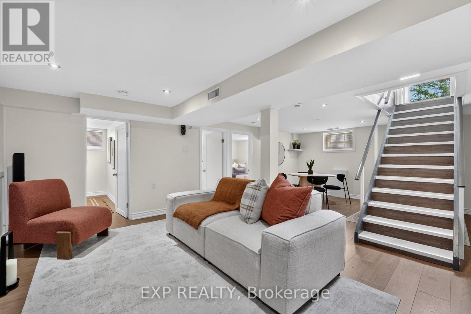 6268 CORWIN CRESCENT - 31