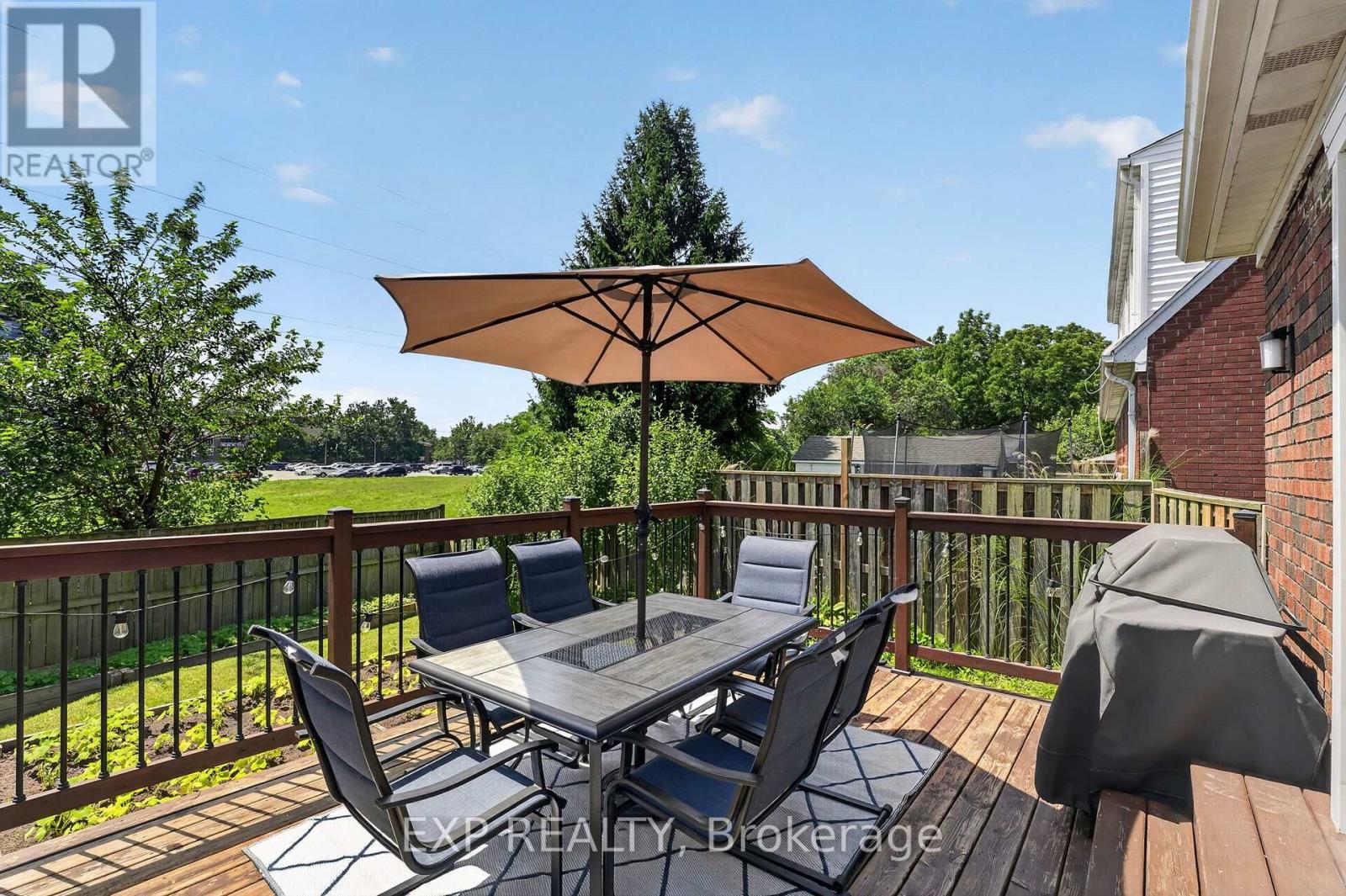 6268 CORWIN CRESCENT - 35