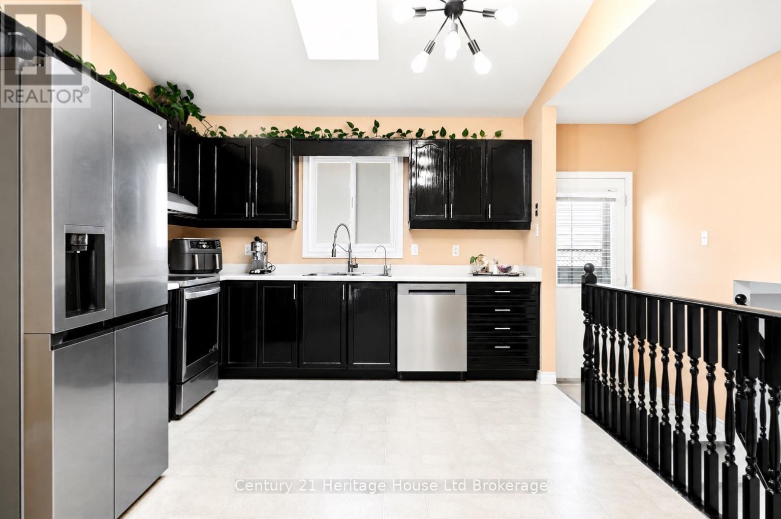 23 JOSSELYN DRIVE - 11