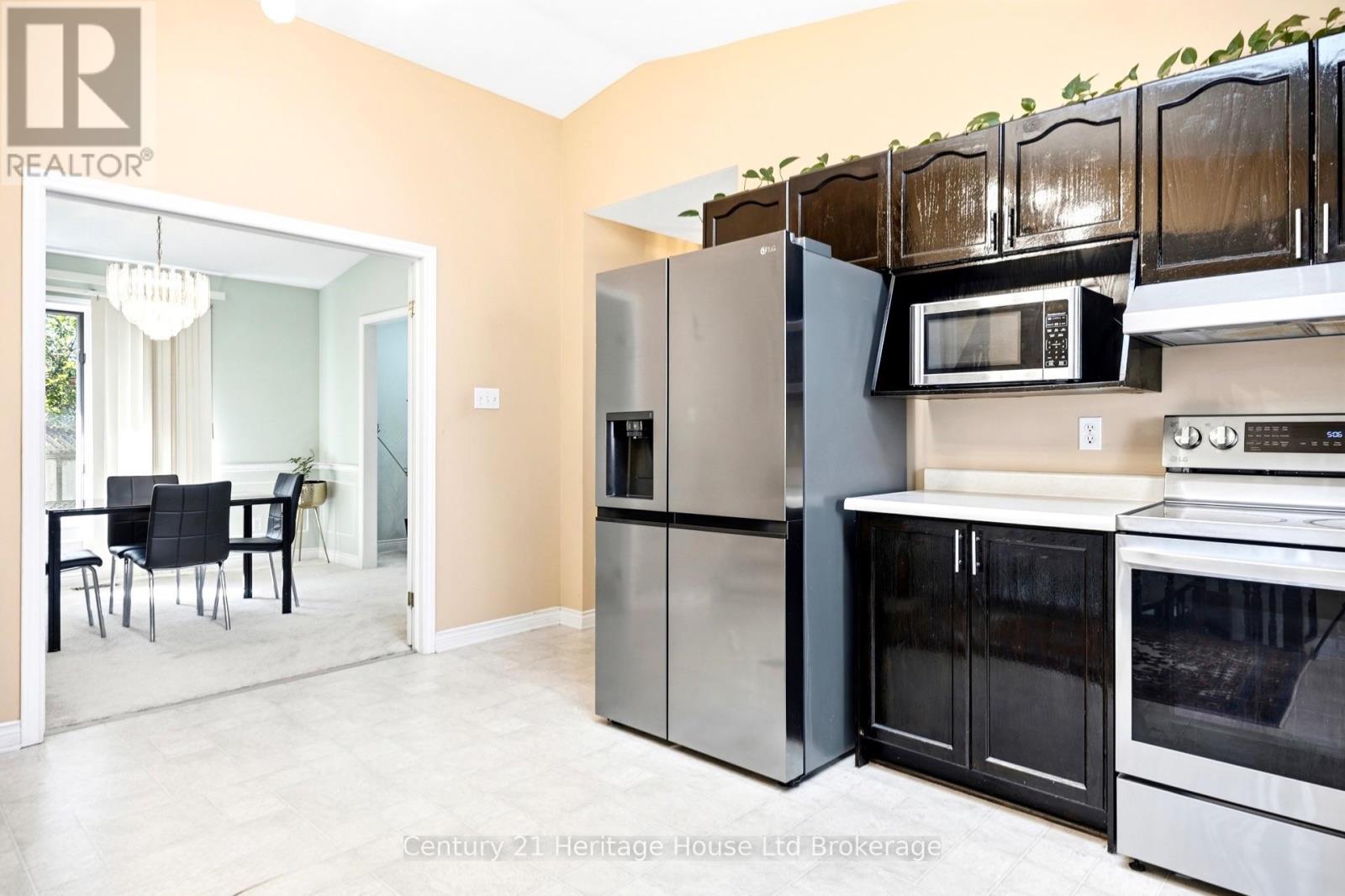 23 JOSSELYN DRIVE - 12