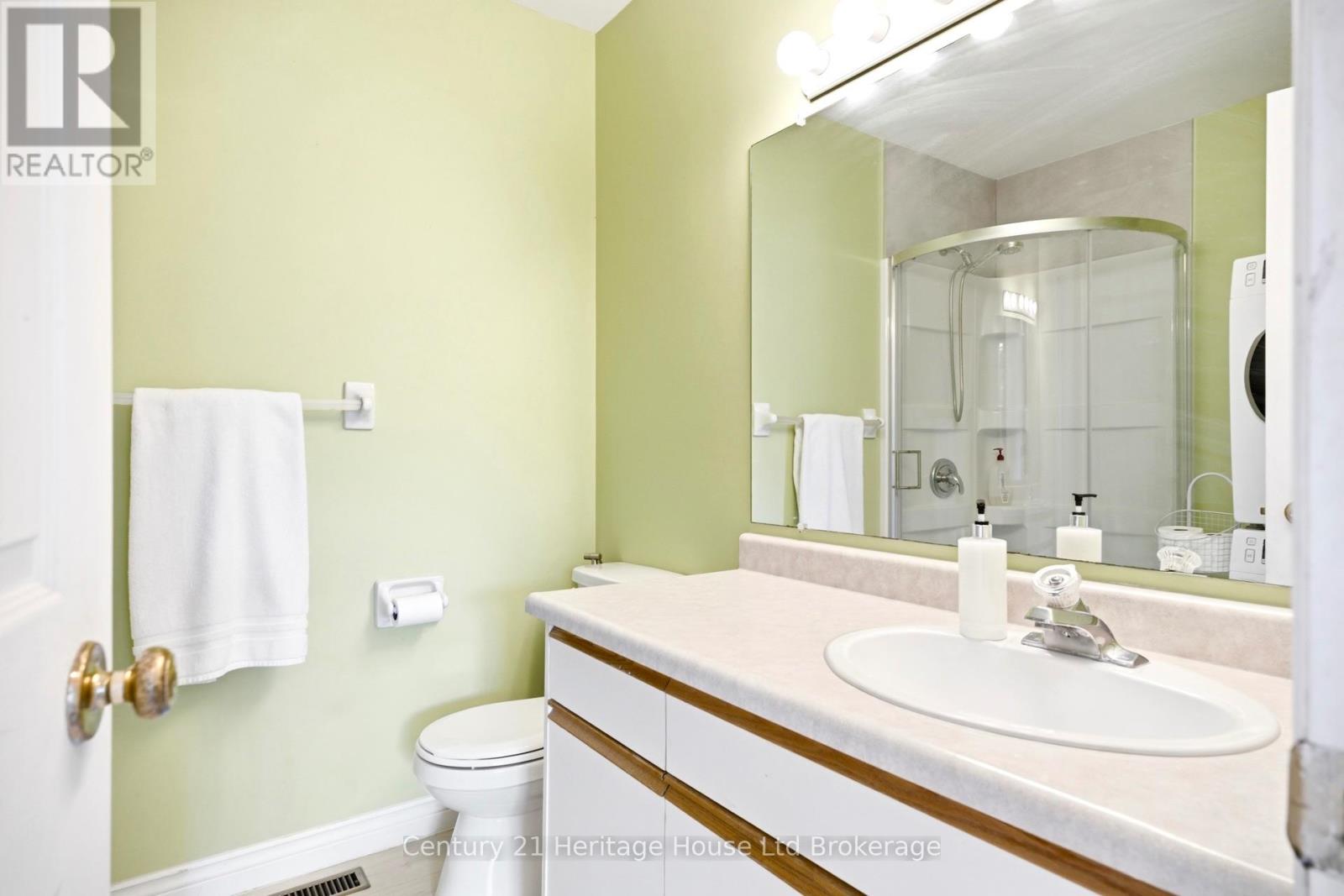 23 JOSSELYN DRIVE - 18