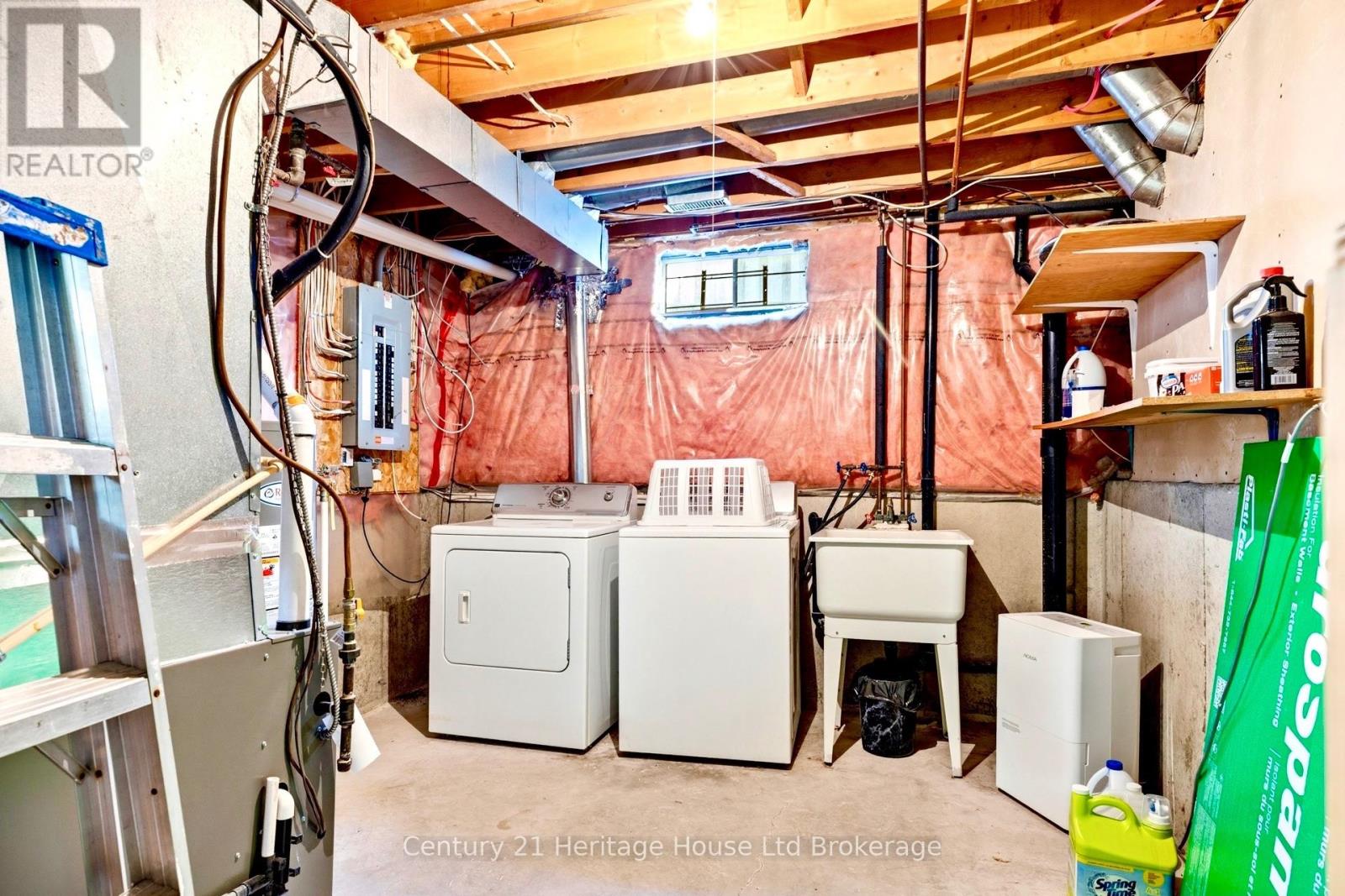 23 JOSSELYN DRIVE - 25