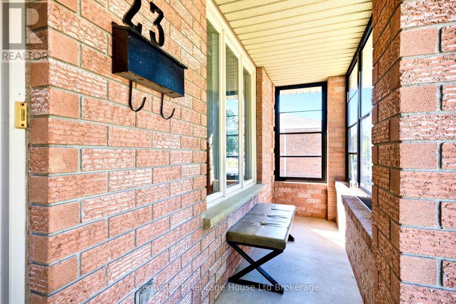 23 JOSSELYN DRIVE - 4