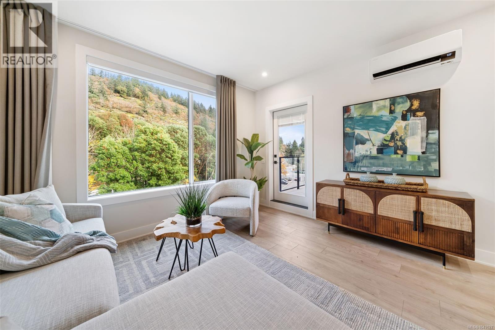 #209 1371 Goldstream Ave - 1