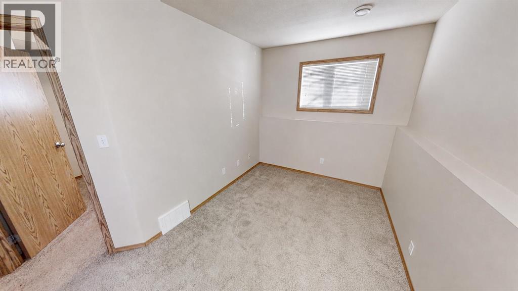 10120 104 Avenue - Image 12