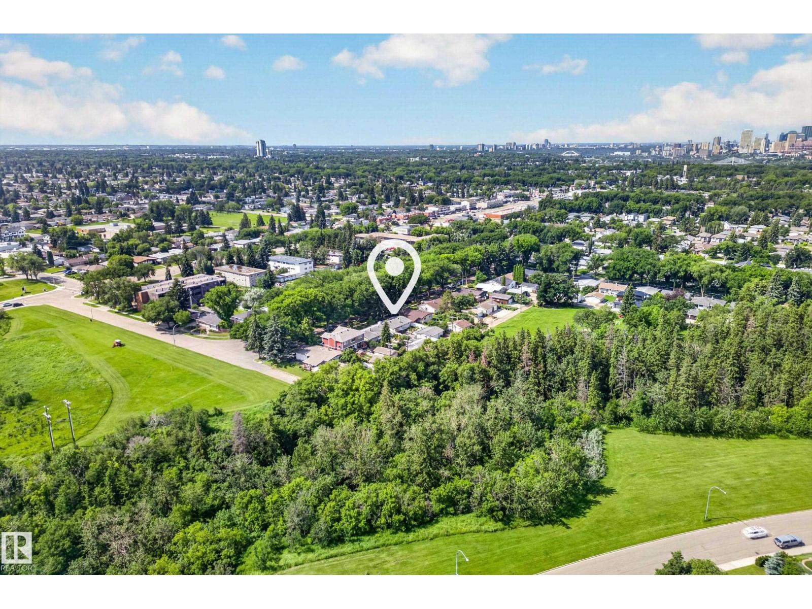 6716 101A AV NW NW - 5