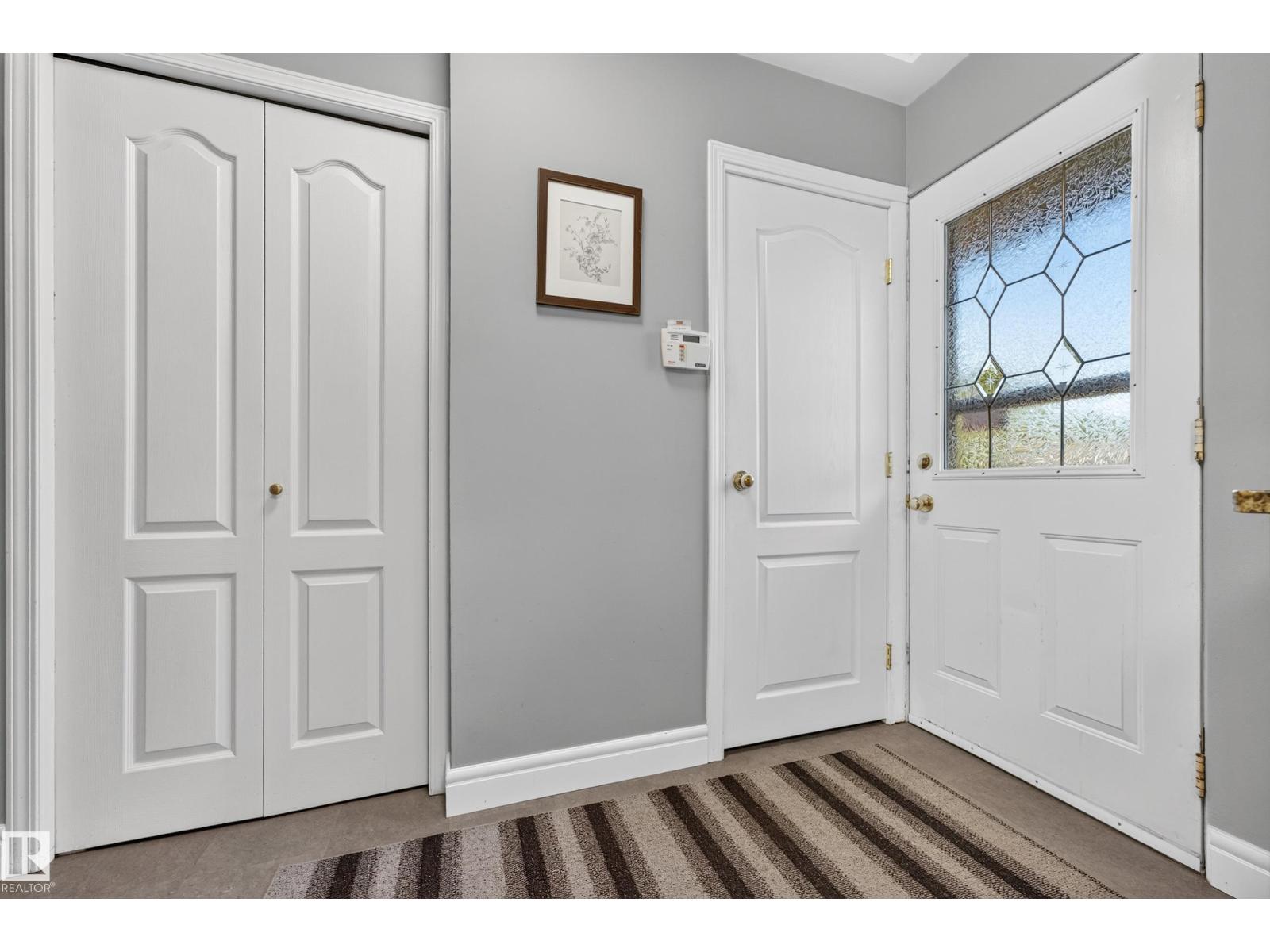 6716 101A AV NW NW - 33