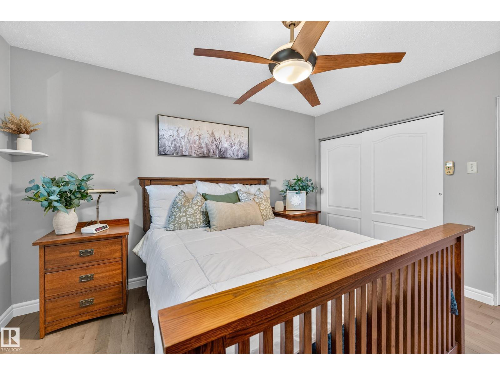 6716 101A AV NW NW - 37