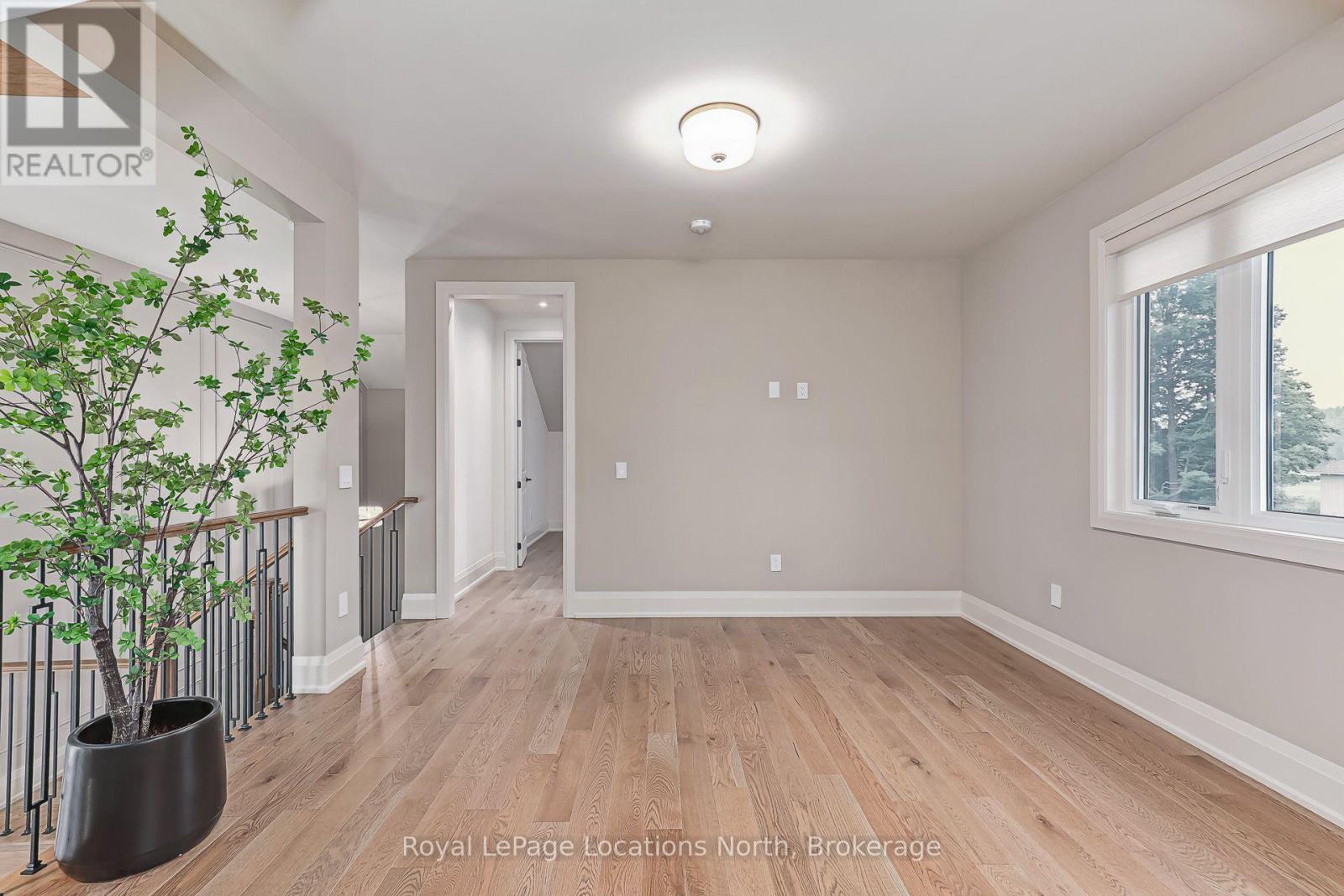 1 HILTON LANE - 28