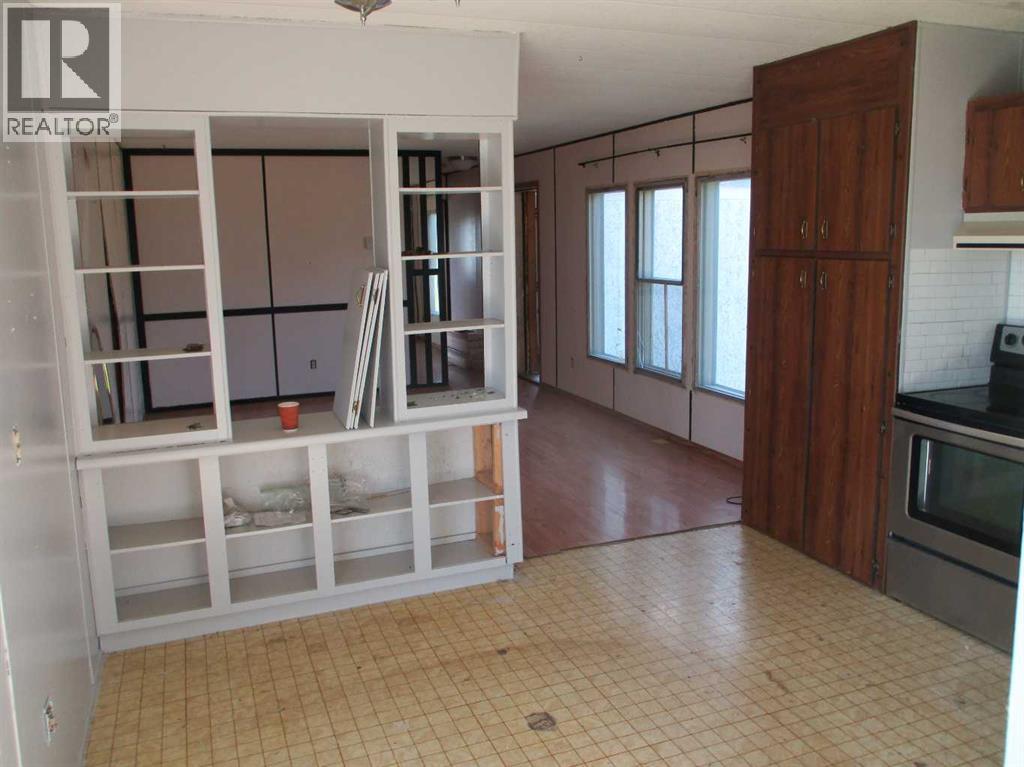235041 TWP Road 932 - 10