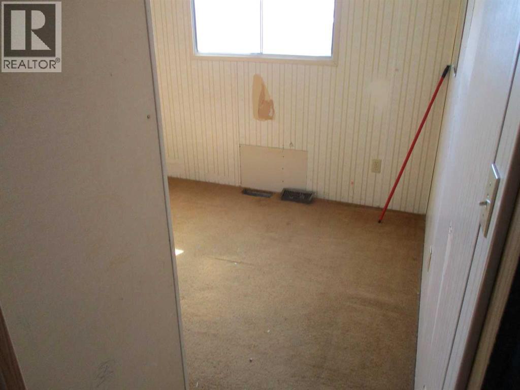 235041 TWP Road 932 - 13