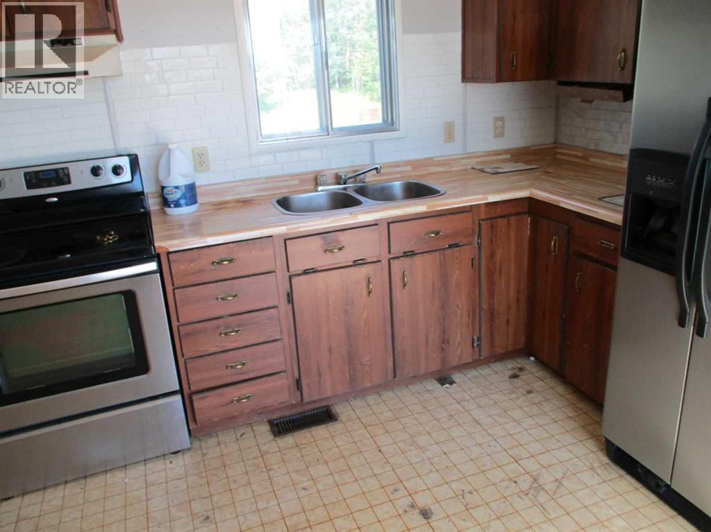 235041 TWP Road 932 - 8