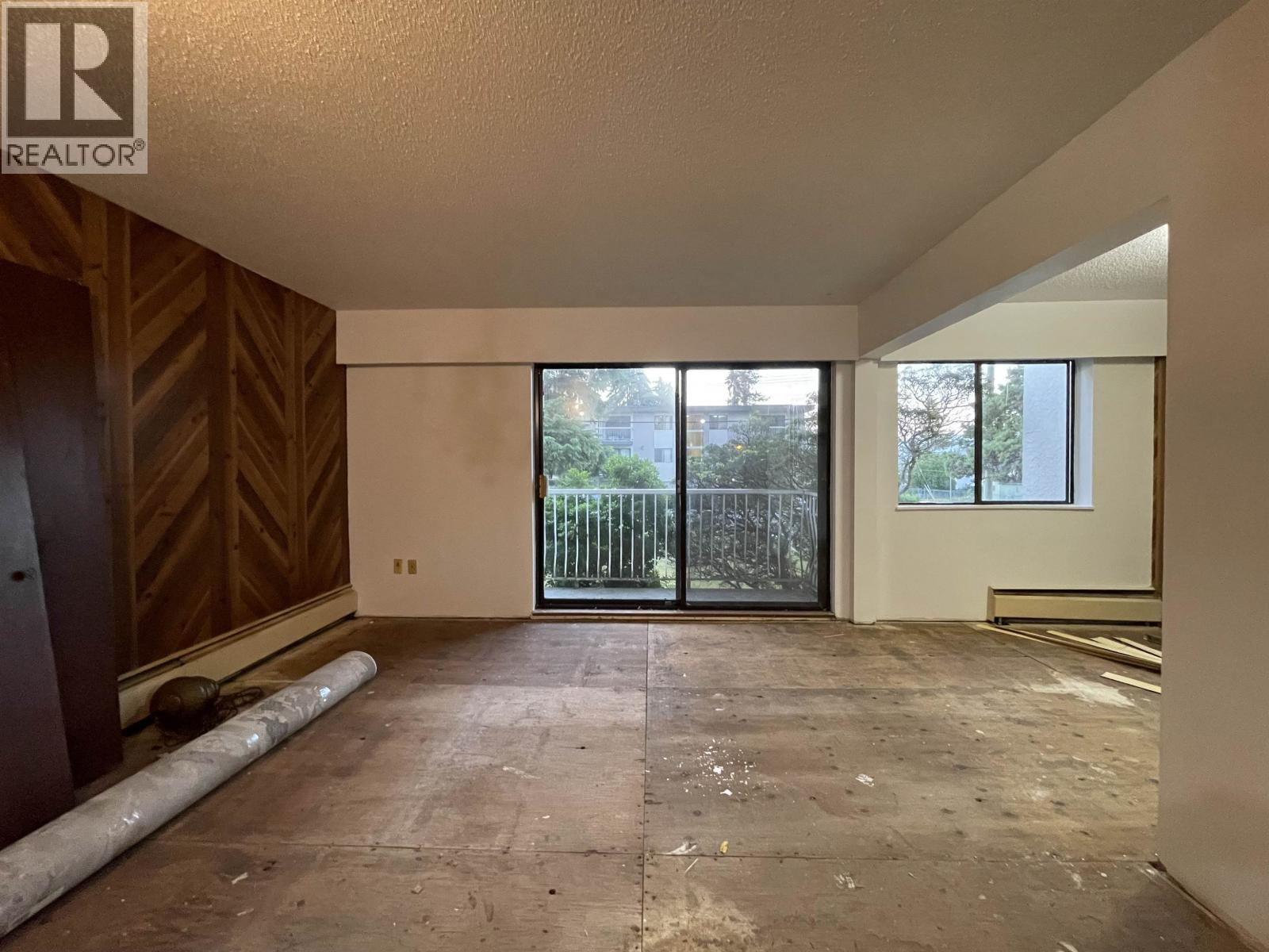 101 5127 IRVING STREET, Burnaby
