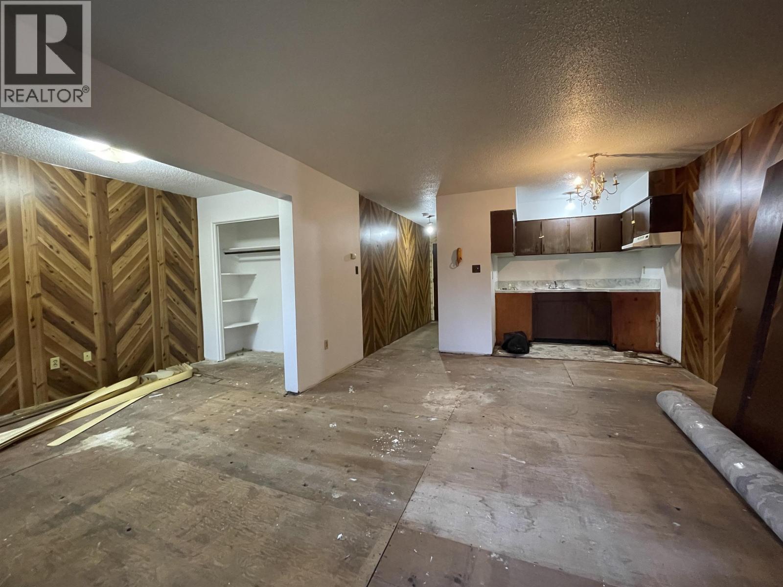 101 5127 IRVING STREET, Burnaby