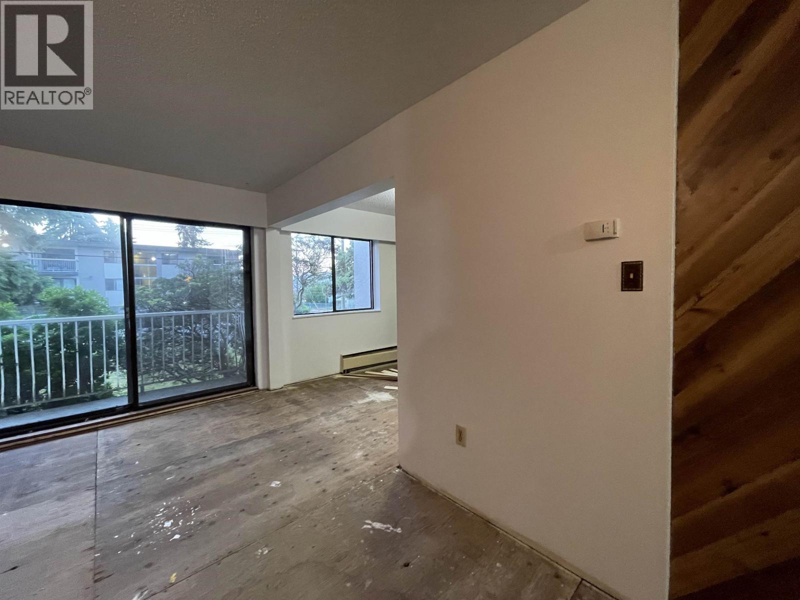 101 5127 IRVING STREET, Burnaby