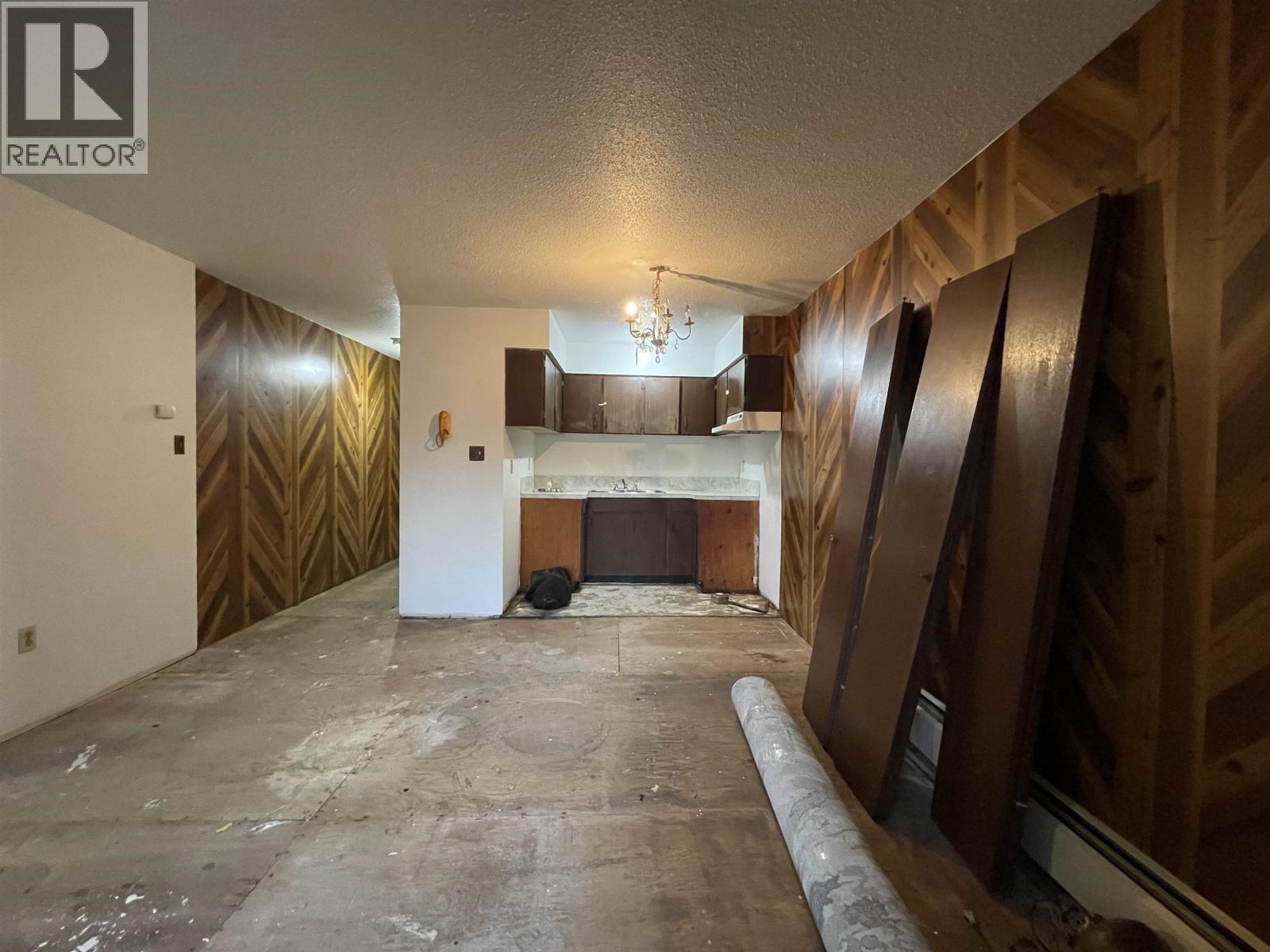 101 5127 IRVING STREET, Burnaby
