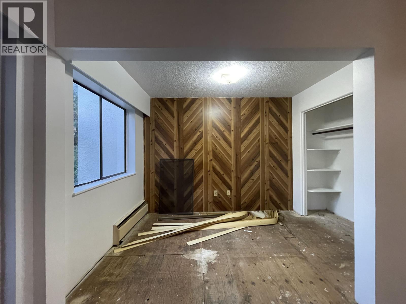 101 5127 IRVING STREET, Burnaby