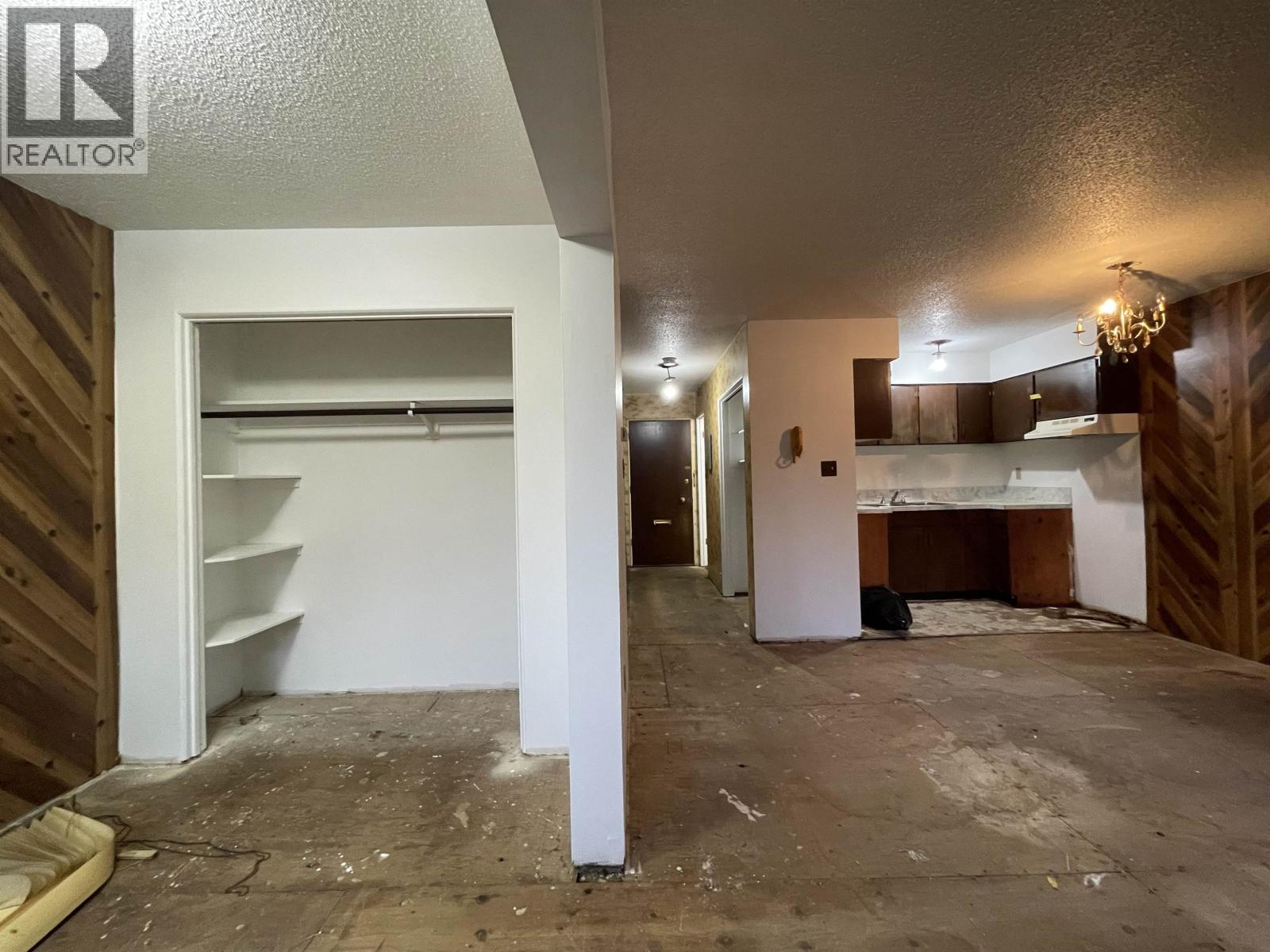 101 5127 IRVING STREET, Burnaby