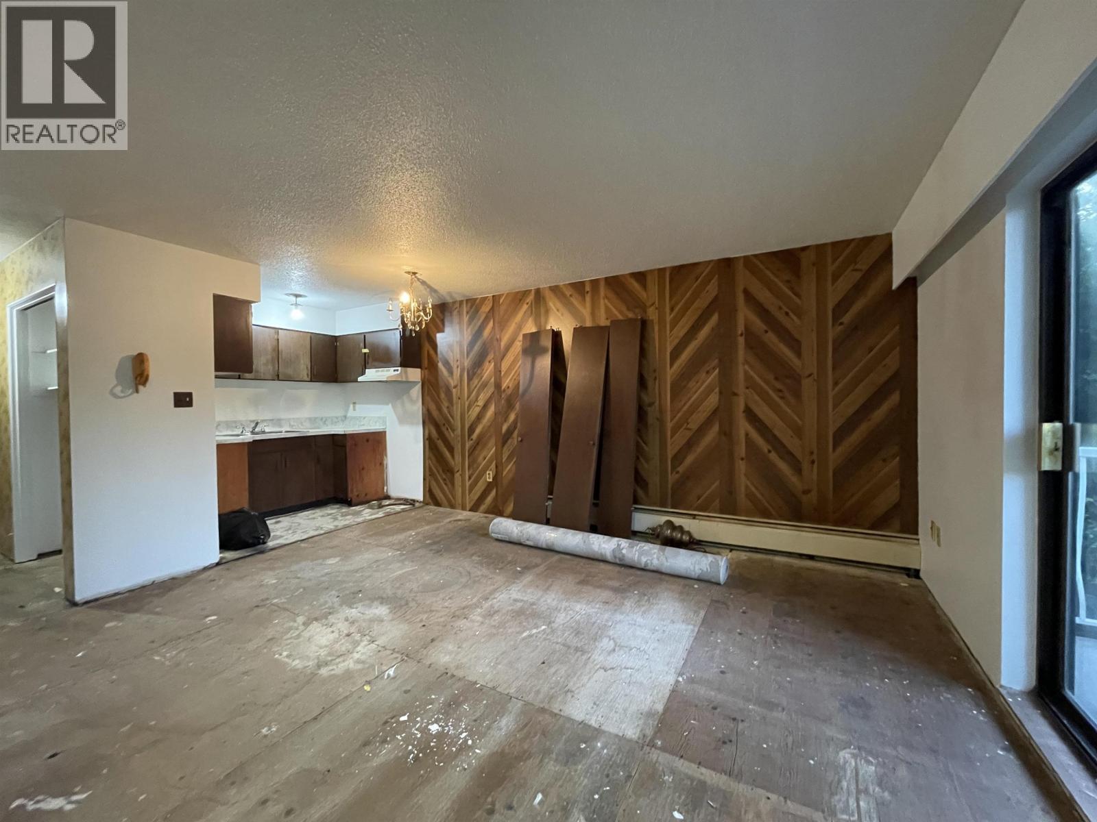 101 5127 IRVING STREET, Burnaby