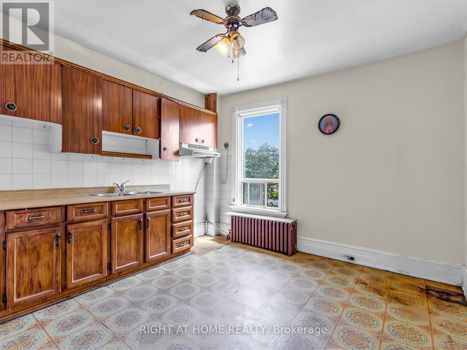 91 BORDEN STREET - 22