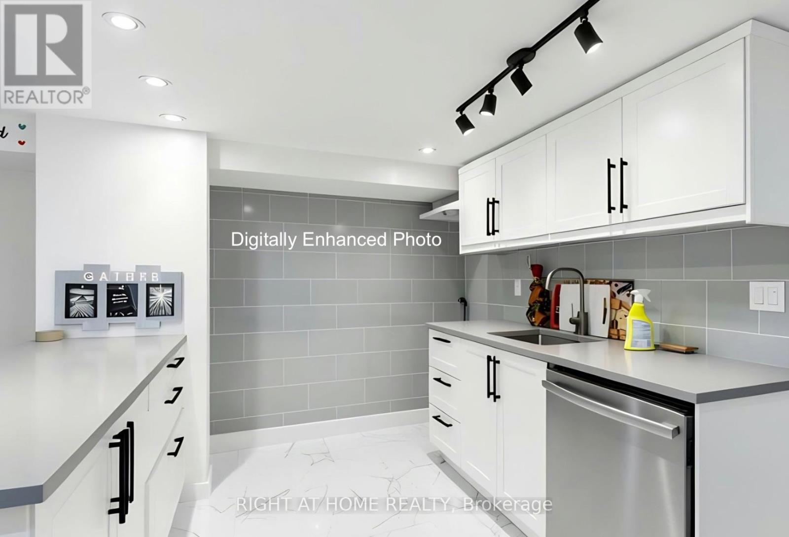 91 BORDEN STREET - 31