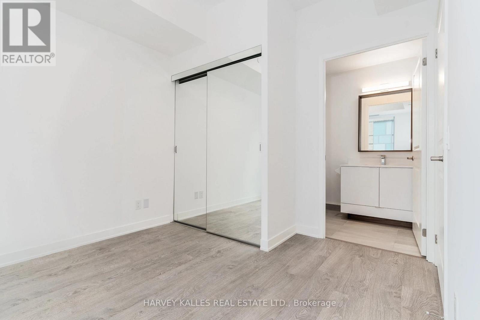 #410 543 RICHMOND STREET W - 22