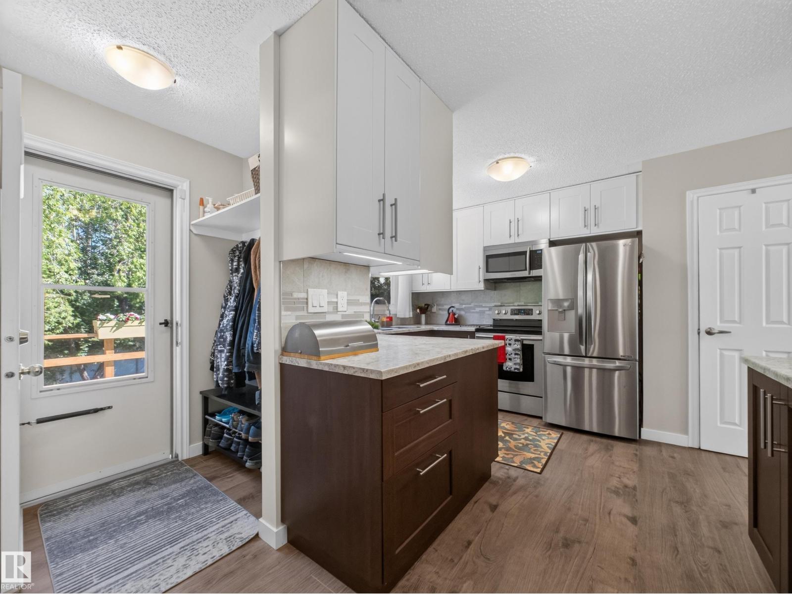 17 FIFTH AV - 24