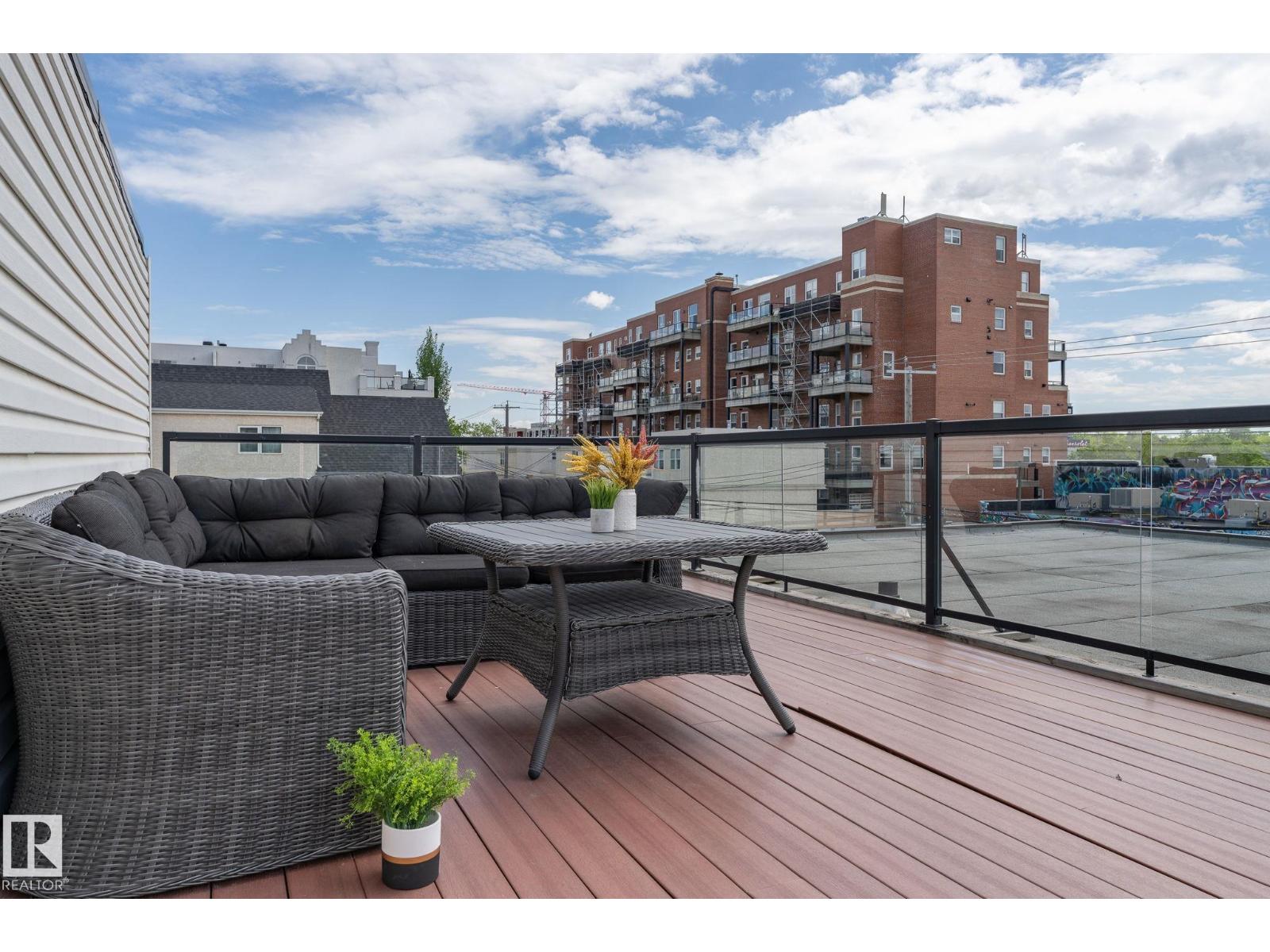 #405 10745 83 AV NW - 26